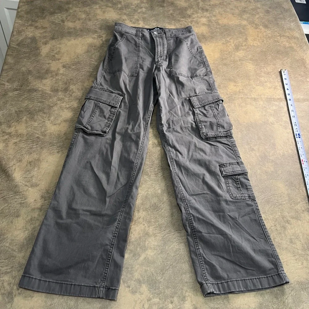 Hollister Cargo Pants Womens 0R 25R Gray Ultra High-Rise Baggy Wide Leg Utility